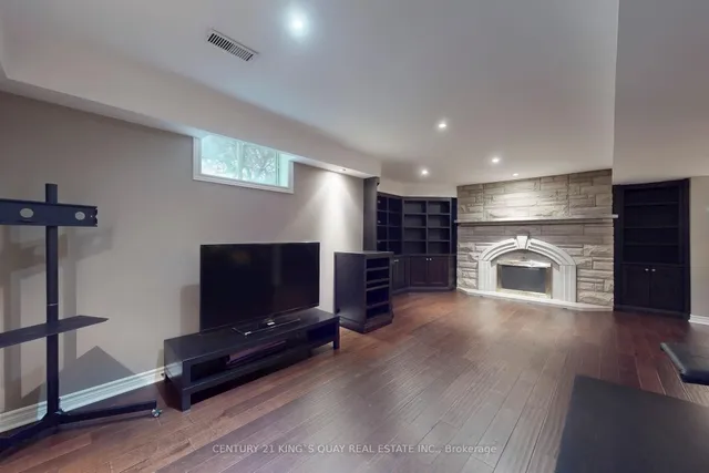 Additional image 39 of 110 Crawford Cres