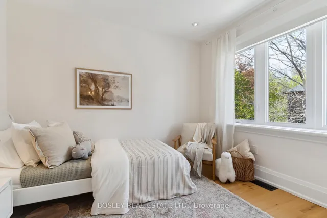 Additional image 24 of 393 Summerhill Ave