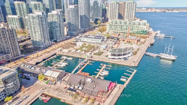 Additional image 43 of 208 Queens Quay Unit 1902