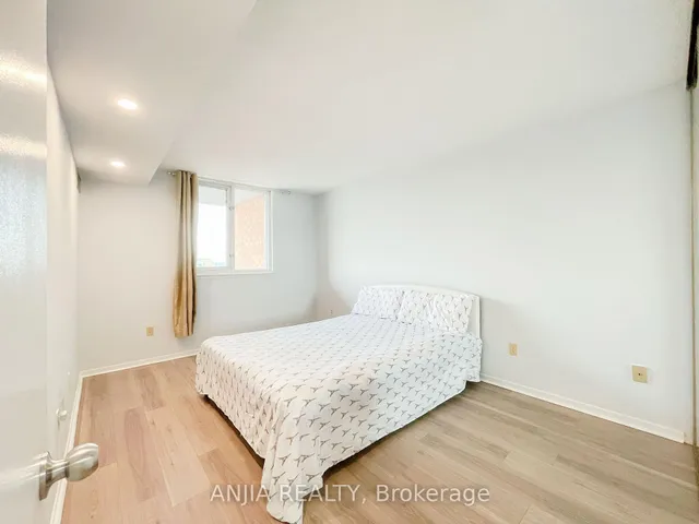 Additional image 41 of 15 Sewells Rd Unit PH3