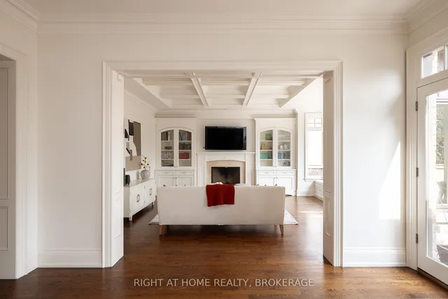 Additional image 11 of 179 Yonge Blvd