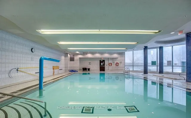 Additional image 30 of 80 Absolute Ave Unit 2006