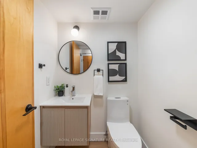 Additional image 24 of 800 King St Unit 609