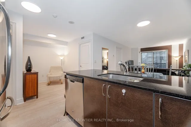 Additional image 19 of 28 Ted Rogers Way Unit 1506