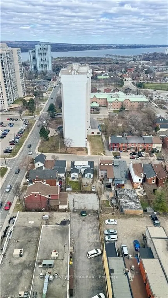 Additional image 31 of 15 Queen St Unit 1909