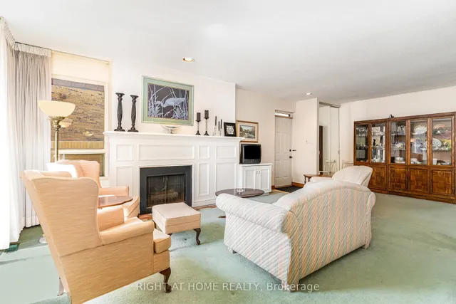 Additional image 4 of 74 Upper Canada Dr Unit 1