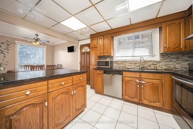 Additional image 20 of 4 Benstrow Ave