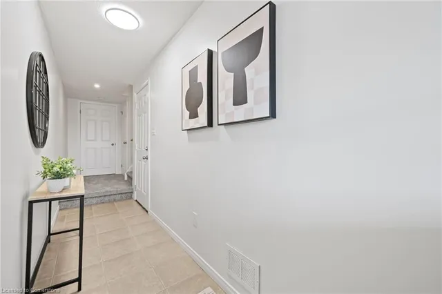 Additional image 4 of 155 Highland Cres Unit 8