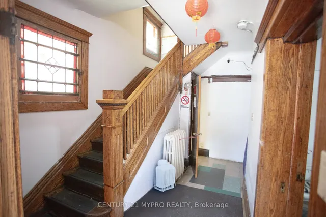 Additional image 6 of 35 Huron St