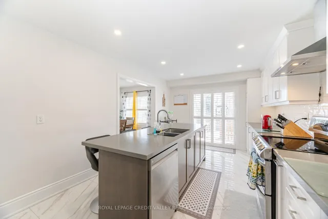 Additional image 17 of 2 Bramoak Cres