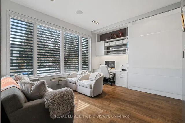 Additional image 18 of 64 Bannockburn Ave