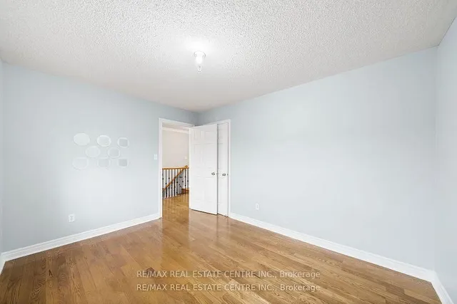 Additional image 27 of 49 Hollowgrove Blvd