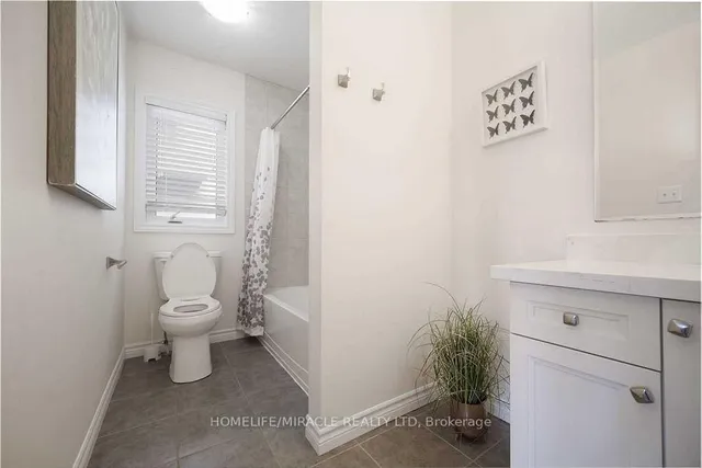 Additional image 17 of 6 Pompeii St