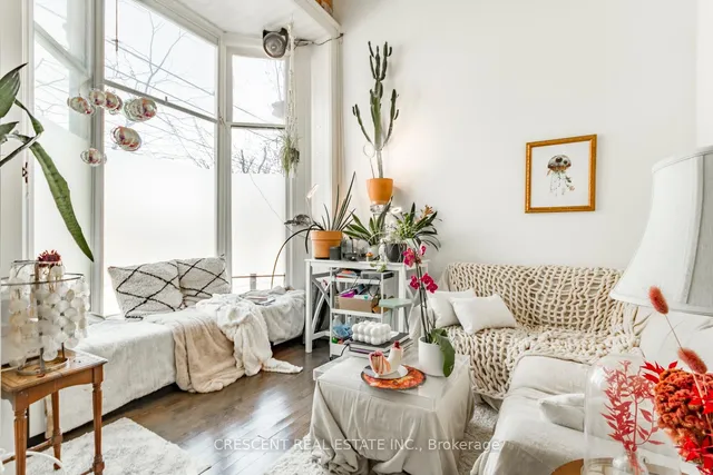 Additional image 13 of 915 King St Unit 208