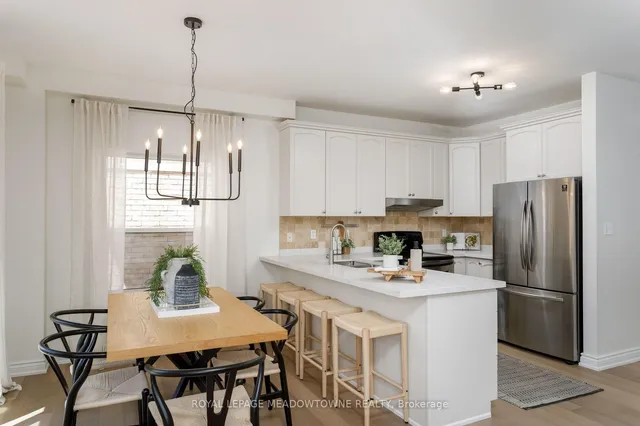 Additional image 8 of 1083 Easterbrook Cres