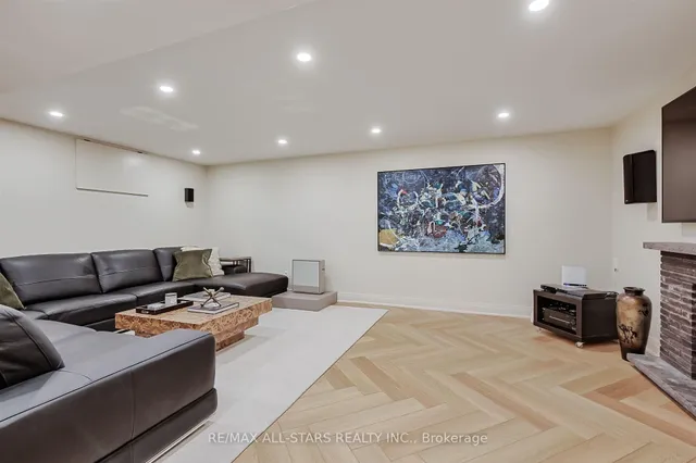 Additional image 30 of 61 Hill Cres