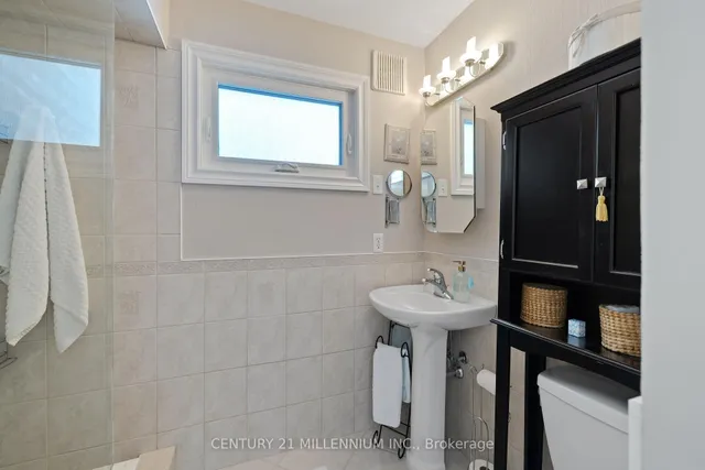 Additional image 27 of 4 Marchmount Cres