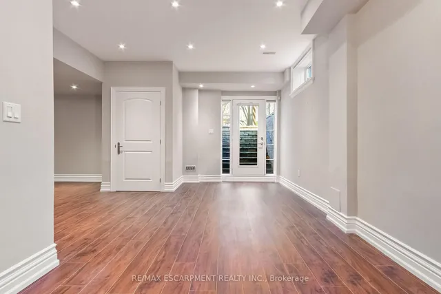 Additional image 34 of 274 Lake Promenade N/A