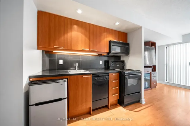 Additional image 14 of 19 Avondale Ave Unit 213