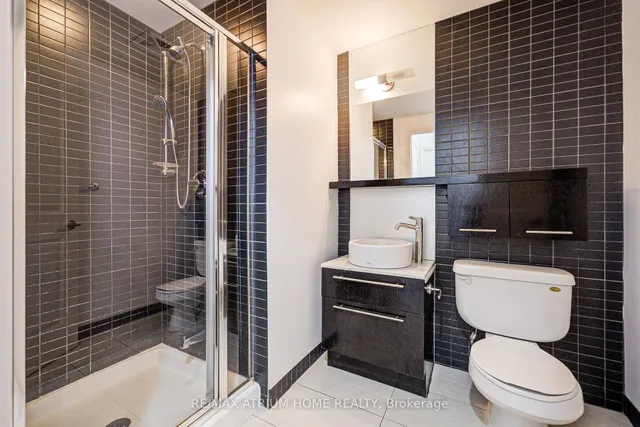 Additional image 27 of 23 Carlton St Unit 310