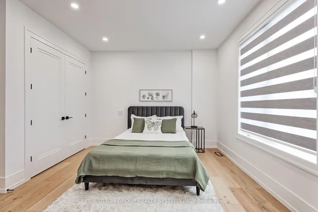 Additional image 27 of 214 Shaver Ave