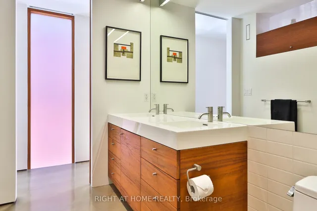 Additional image 23 of 694 Richmond St