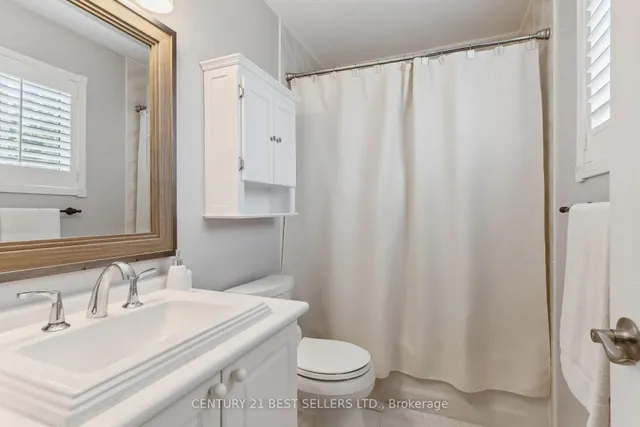 Additional image 18 of 5874 Sidmouth St