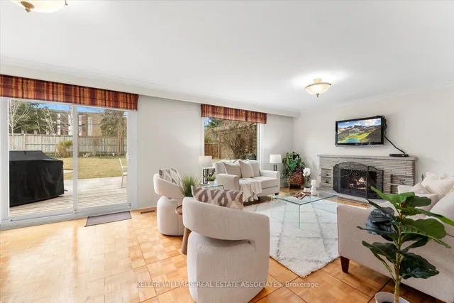 Additional image 16 of 982 Streamway Cres