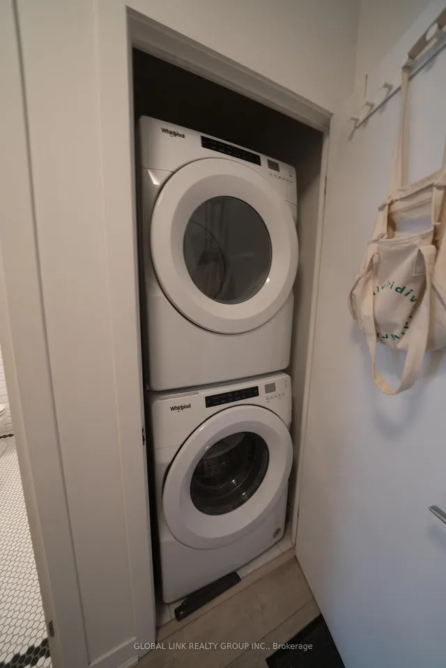 Additional image 15 of 319 Carlaw Ave Unit 306