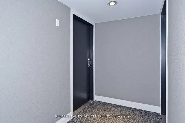 Additional image 5 of 2152 Lawrence Ave Unit 808