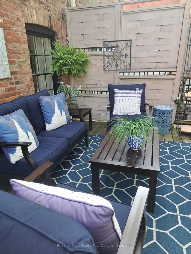 Additional image 35 of 14 Hatt St