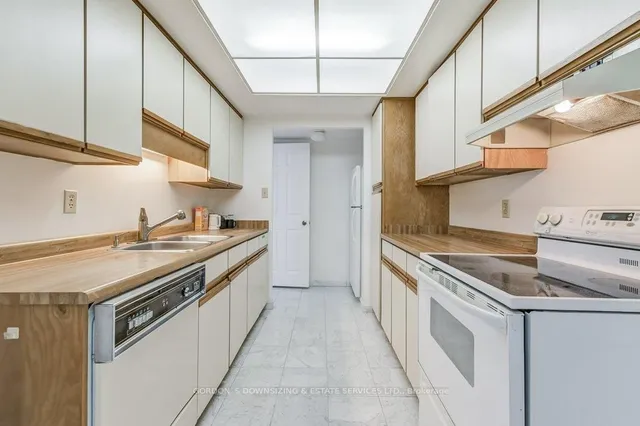 Additional image 9 of 95 La Rose Ave Unit 1008