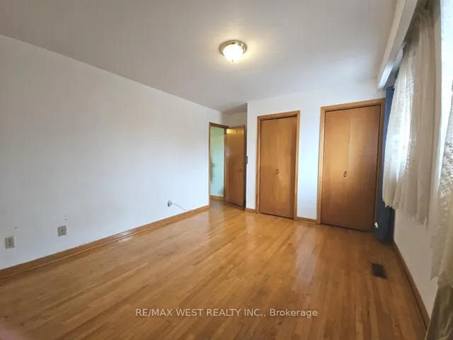 Additional image 19 of 385 Kipling Ave