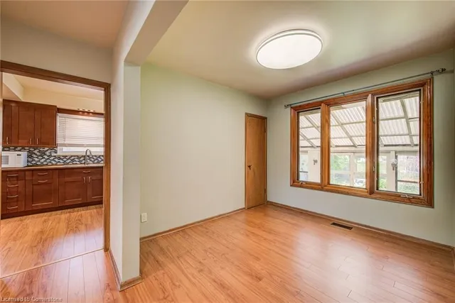 Additional image 13 of 574 Krug St