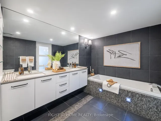 Additional image 20 of 1430 Yonge St Unit 705