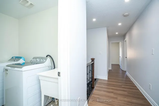 Additional image 18 of 57 Sky Harbour Dr