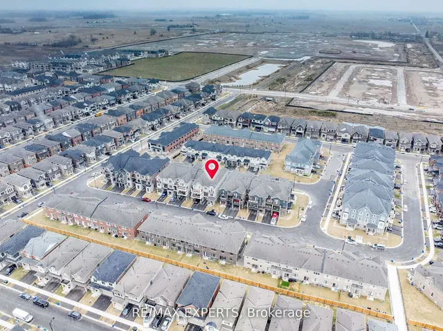 Additional image 35 of 1573 Moira Cres