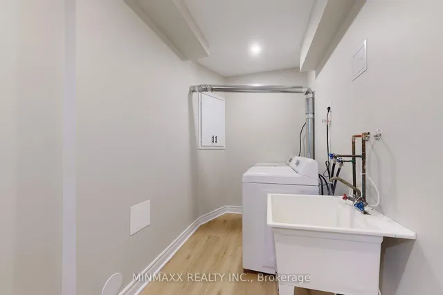 Additional image 35 of 1480 Britannia Rd Unit 91