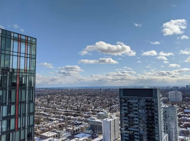 Primary image of 161 Roehampton Ave Unit 3906