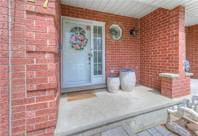 Additional image 4 of 17 Rosemount Dr