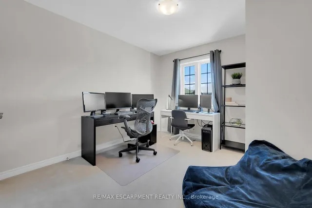 Additional image 33 of 137 Kinsman Dr