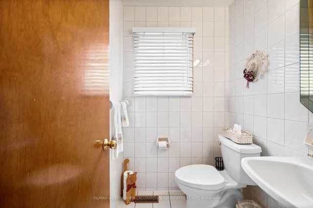 Additional image 20 of 157 Sunforest Dr