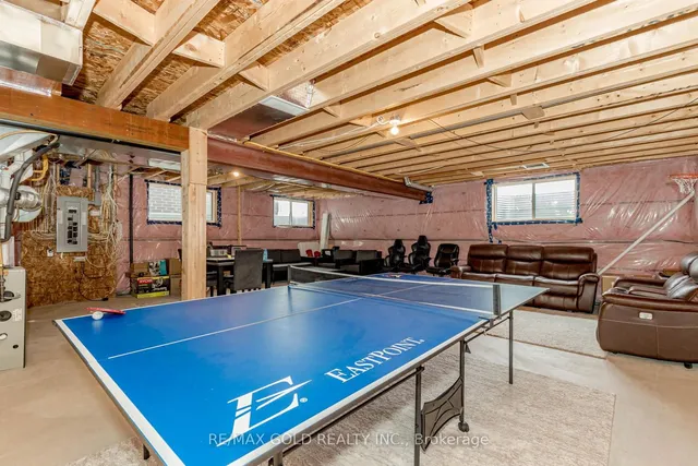 Additional image 43 of 573 Florencedale Cres