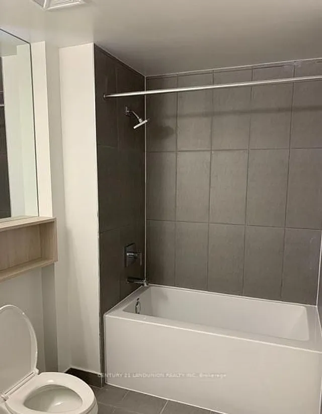 Additional image 11 of 121 Lower Sherbourne St Unit 644 SW