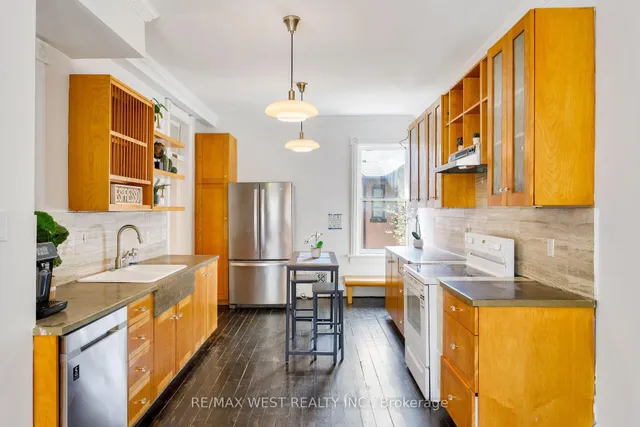 Additional image 24 of 17 Melbourne Ave