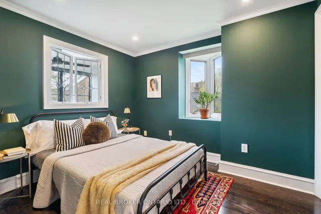 Additional image 21 of 300 Avenue Rd Unit 4