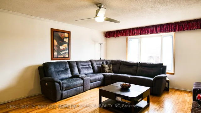 Additional image 7 of 53 Alabaster Dr