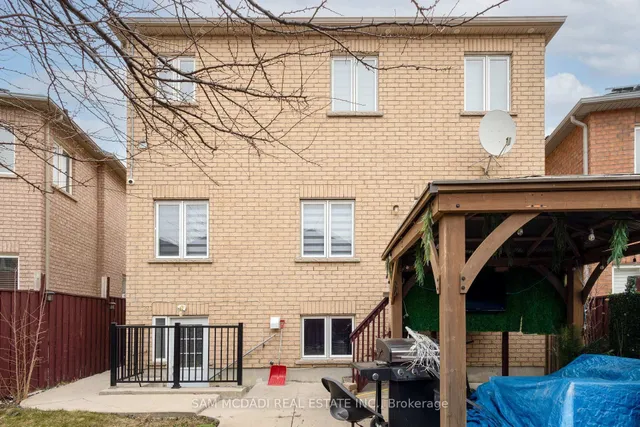 Additional image 35 of 12 Homeview Rd