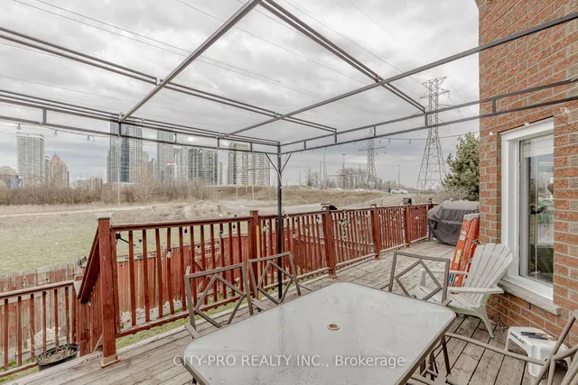 Additional image 50 of 382 Harrowsmith Dr