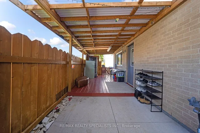 Additional image 43 of 18 Hardcastle Crt